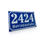 Nostalgie-Hausnummernschild mit Antiqua-Rand, blau/weiß