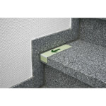 Treppenwinkel - langnachleuchtend mit Richtungspfeil (grün) aufwärts,