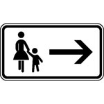 Verkehrsschild Zusatzzeichen Fußgänger Gehweg gegenüber benutzen - rechtsweisend