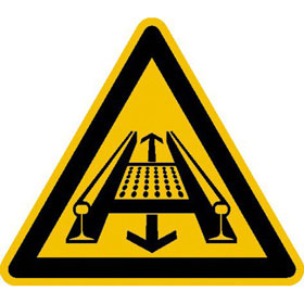 Warnschild Warnung Gefahren durch eine Frderanlage im Gleis