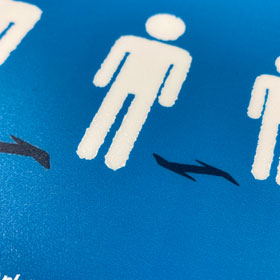 Hinweisschild, Bodenmarkierung-Bitte Abstand halten!,